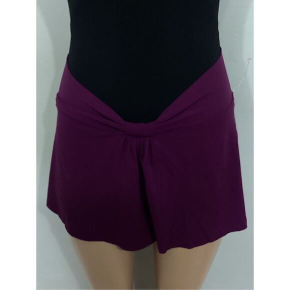 New. Robin Piccone plum swimsuit coverup skirt. Retails $119. Small - Picture 3 of 9